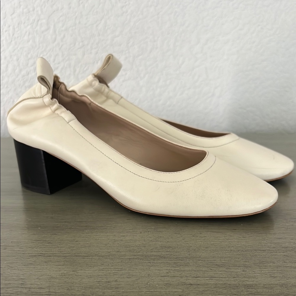 Everlane Cream and Black Block Heel Pumps